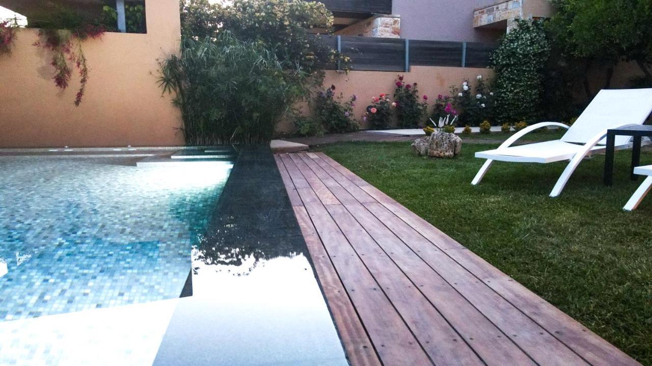 Lida Garden Loft Villa อานาวีซอส ภายนอก รูปภาพ